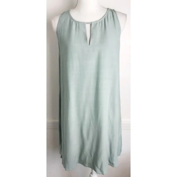 BB Dakota • Mint Green Keyhole Shift Dress - Picture 1 of 3